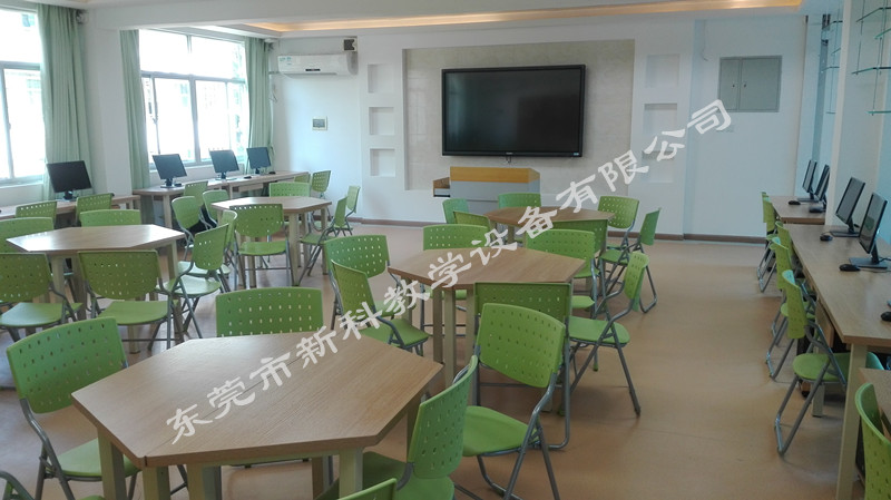 <a href='http://www.ombuyer.com' target='1' style='font-size:14px; font-weight:bold; color:#0080ff;'>創(chuàng)客實驗室</a>