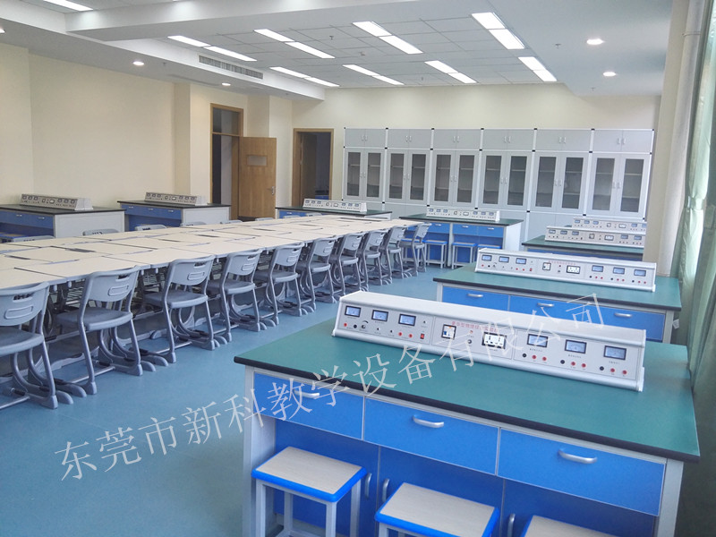 <a href='http://www.ombuyer.com/' target='1' style='font-size:14px; font-weight:bold; color:#0080ff;'>物理實(shí)驗(yàn)室</a>教室
