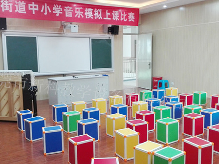 <a href='http://www.ombuyer.com/chanpin/58-1.html' target='1' style='font-size:18px; font-weight:bold; color:#000000;'>音樂(lè)功能室</a>